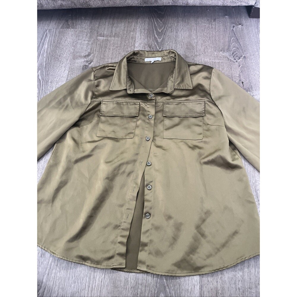 Iris Olive Women’s Button Up Size L